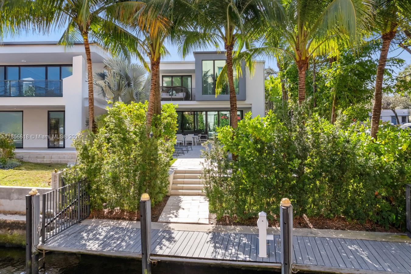 310 SE 11th Ave, Fort Lauderdale FL 33301
