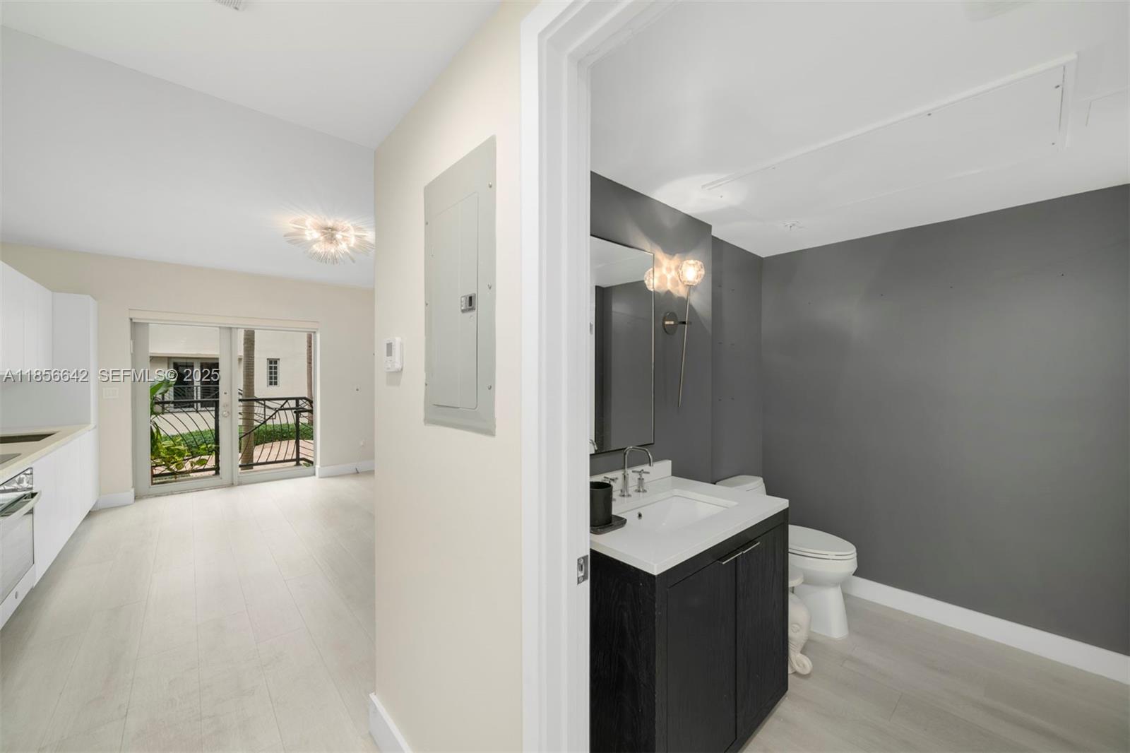 435 21st St #103, Miami Beach FL 33139