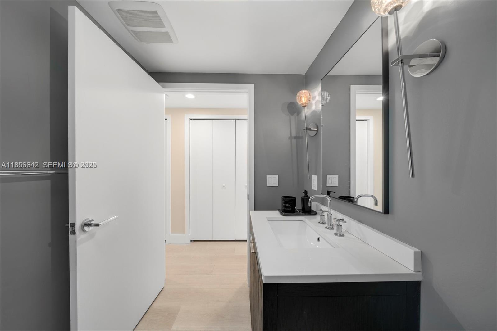 435 21st St #103, Miami Beach FL 33139
