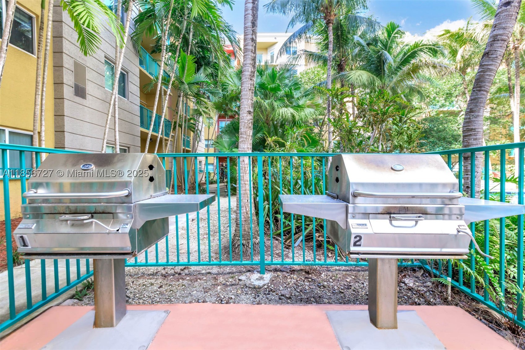 6001 SW 70th St #127, South Miami FL 33143