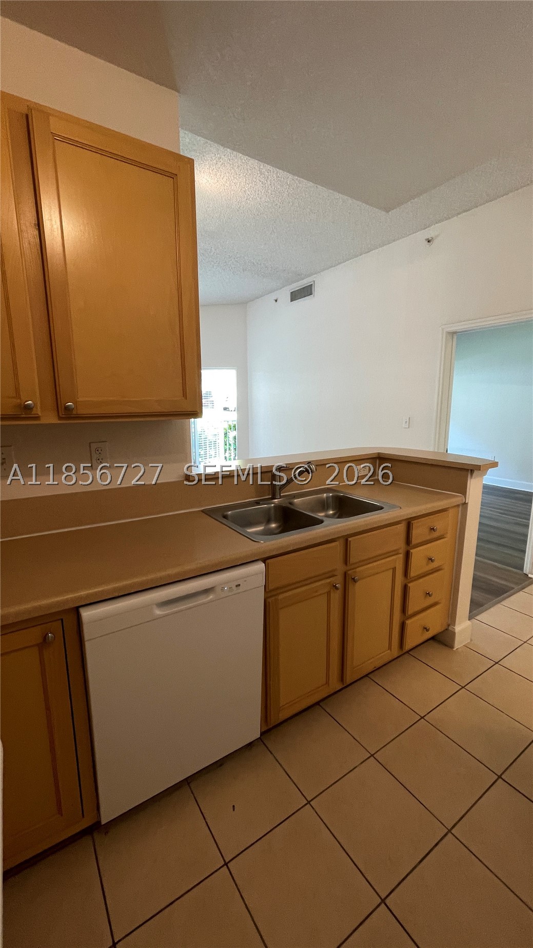 6001 SW 70th St #127, South Miami FL 33143