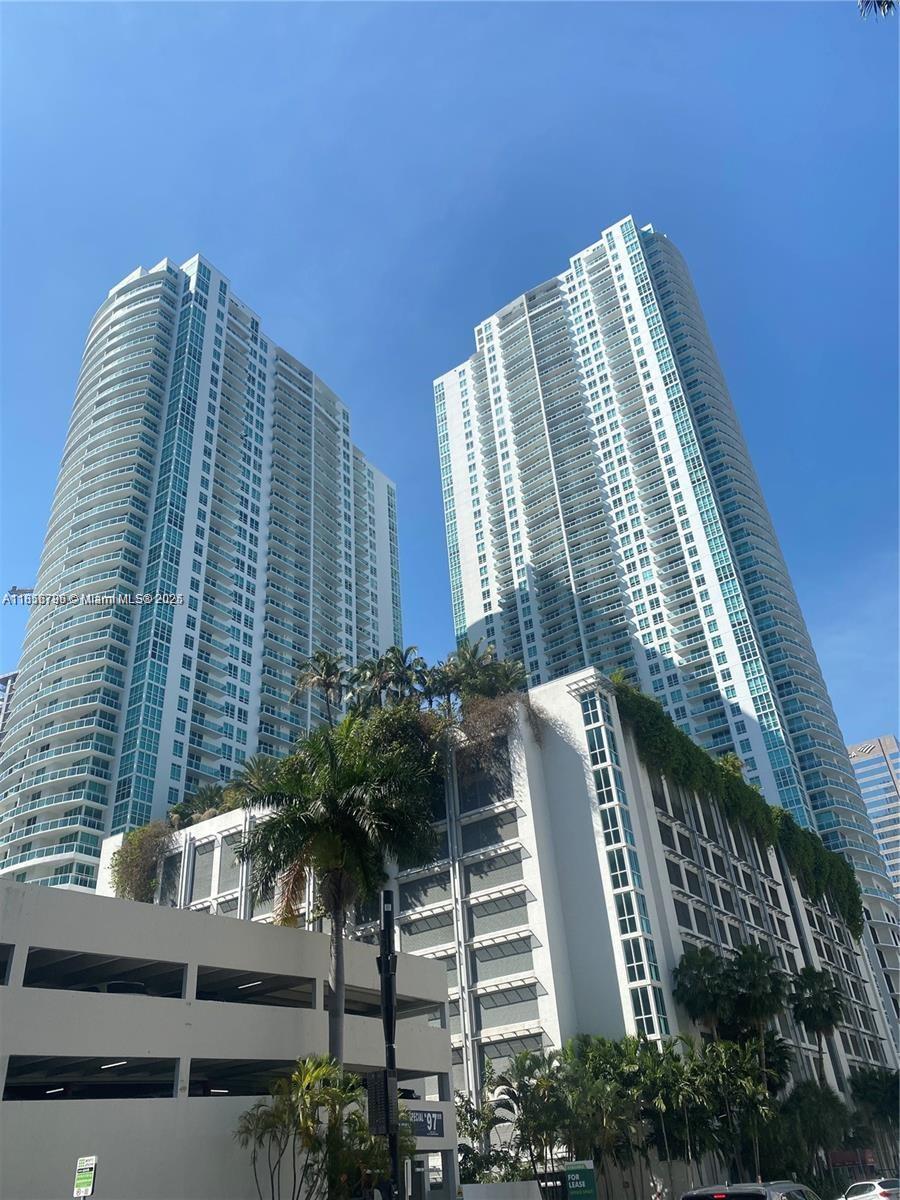 950 Brickell Bay Dr #602, Miami FL 33131