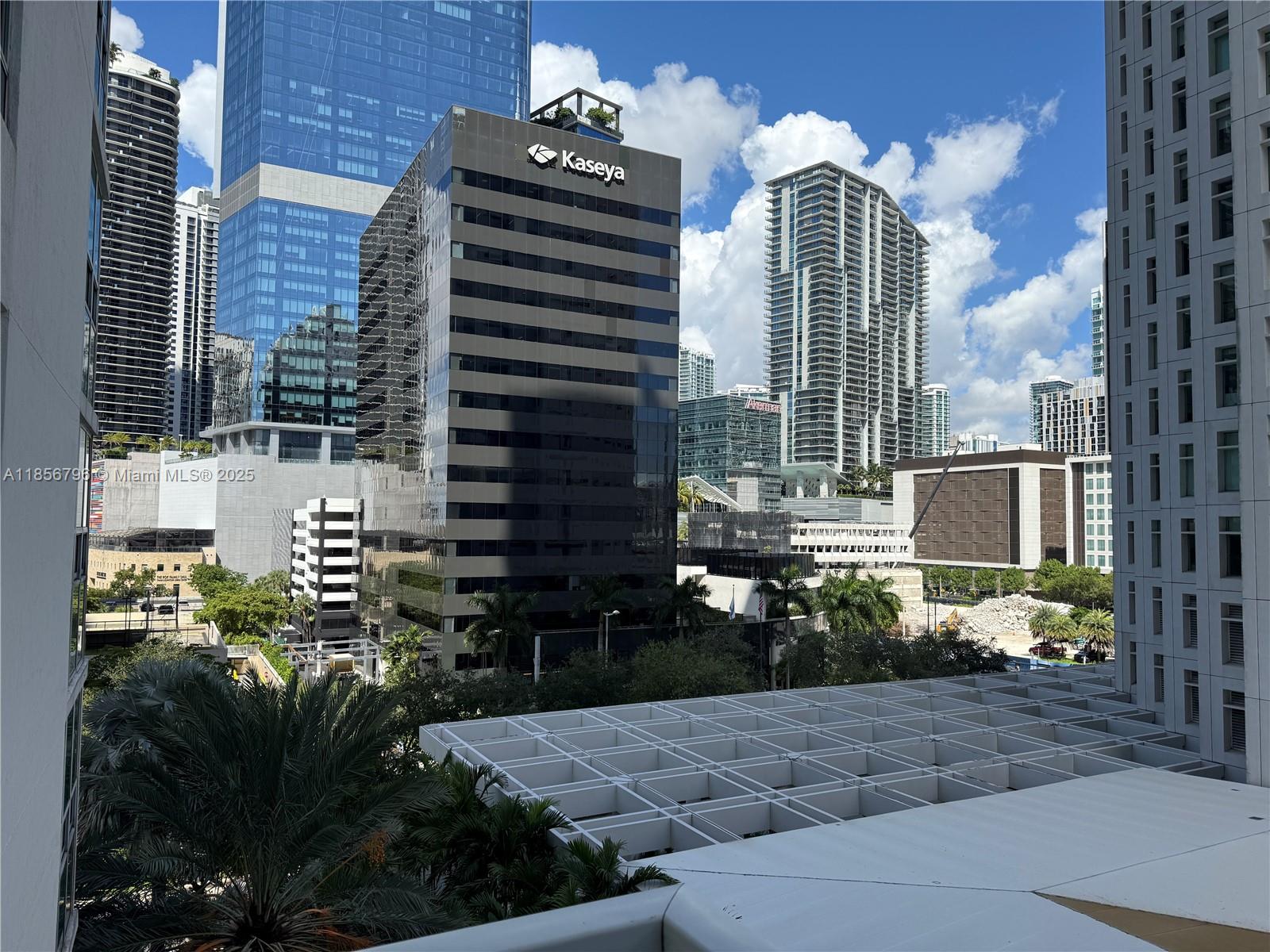 950 Brickell Bay Dr #602, Miami FL 33131