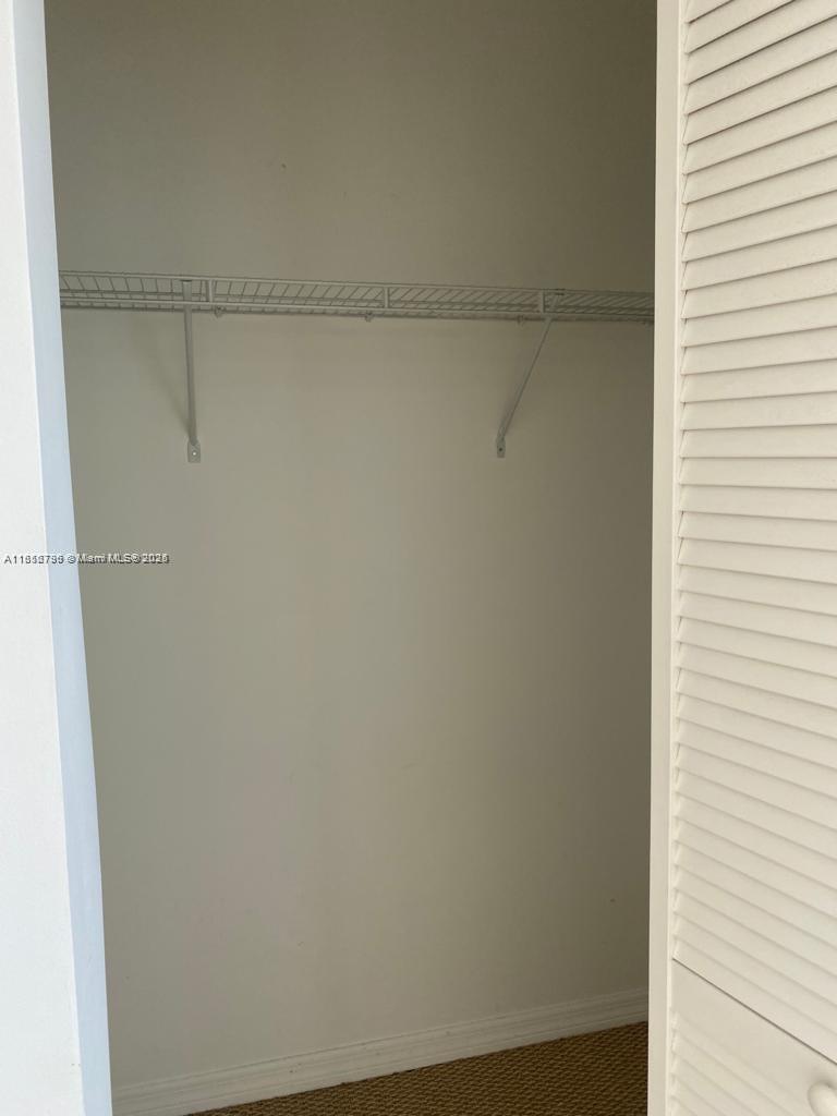 950 Brickell Bay Dr #602, Miami FL 33131
