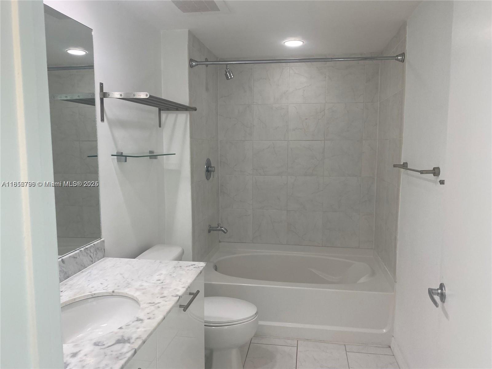 950 Brickell Bay Dr #602, Miami FL 33131
