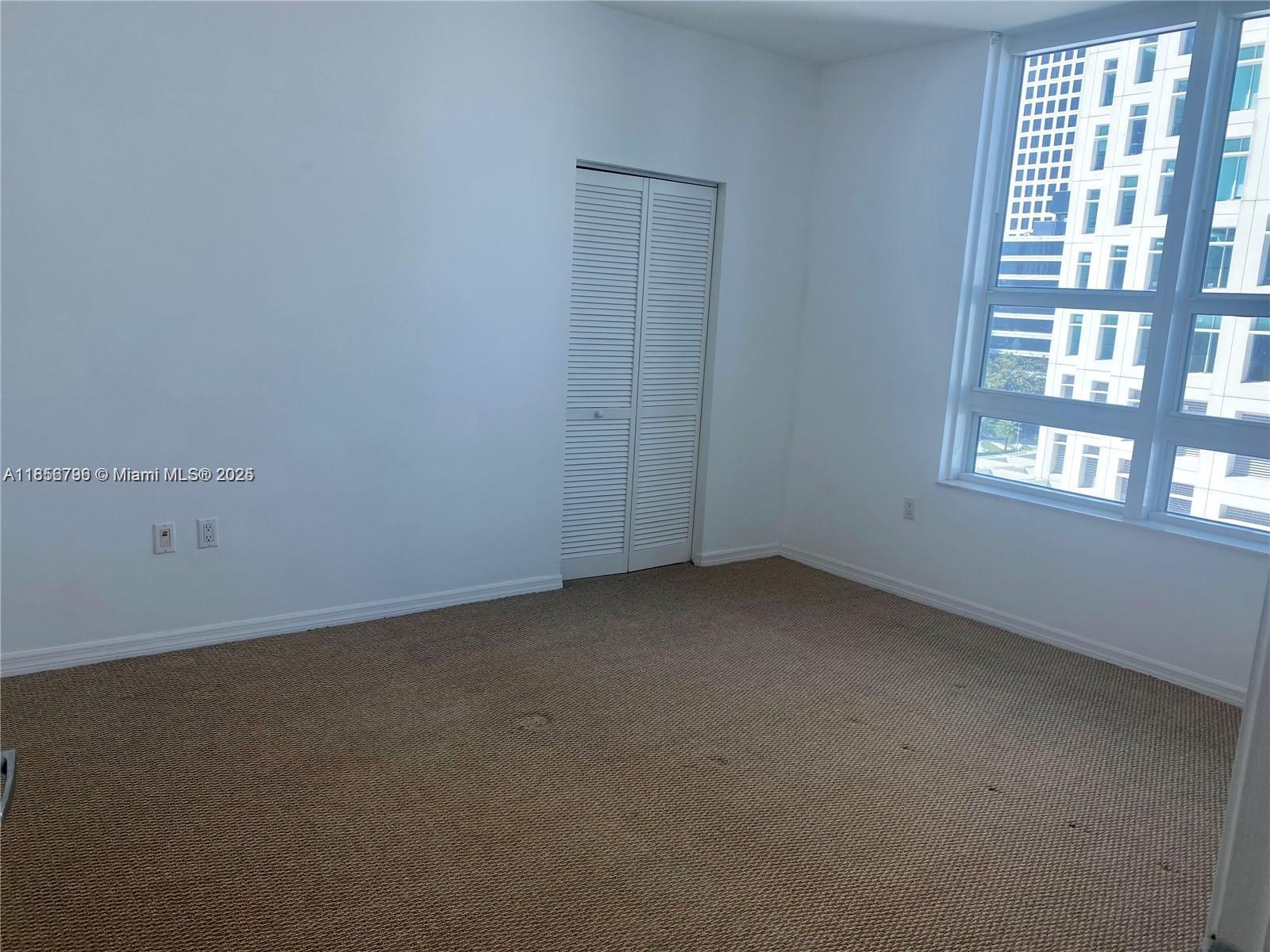 950 Brickell Bay Dr #602, Miami FL 33131