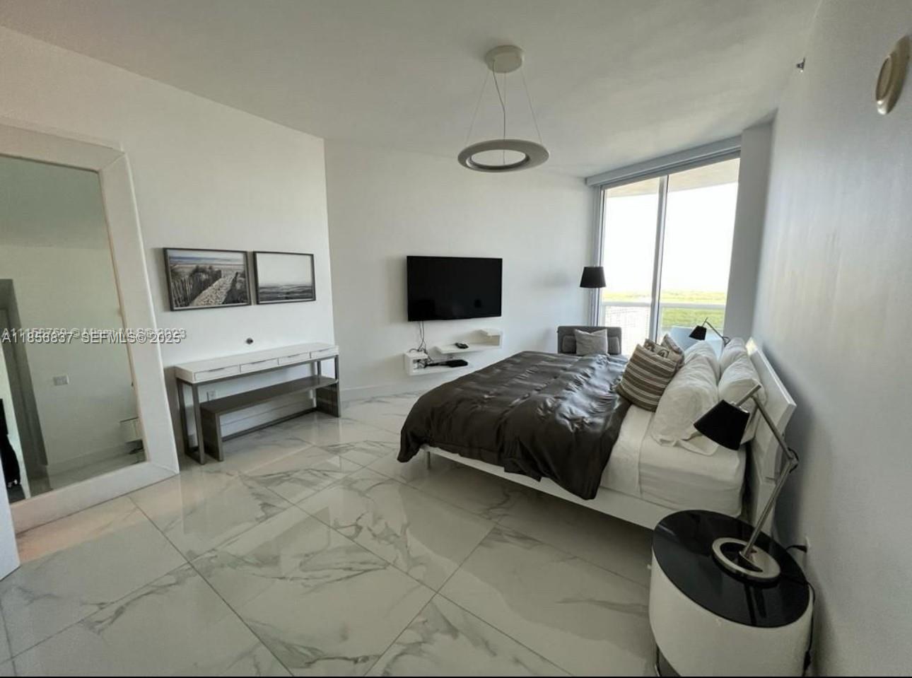 15811 Collins Ave #2805, Sunny Isles Beach FL 33160