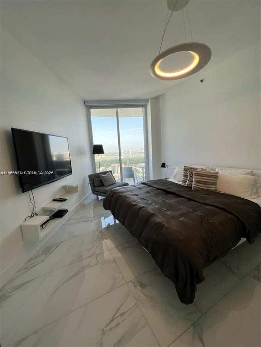 15811 Collins Ave #2805, Sunny Isles Beach FL 33160