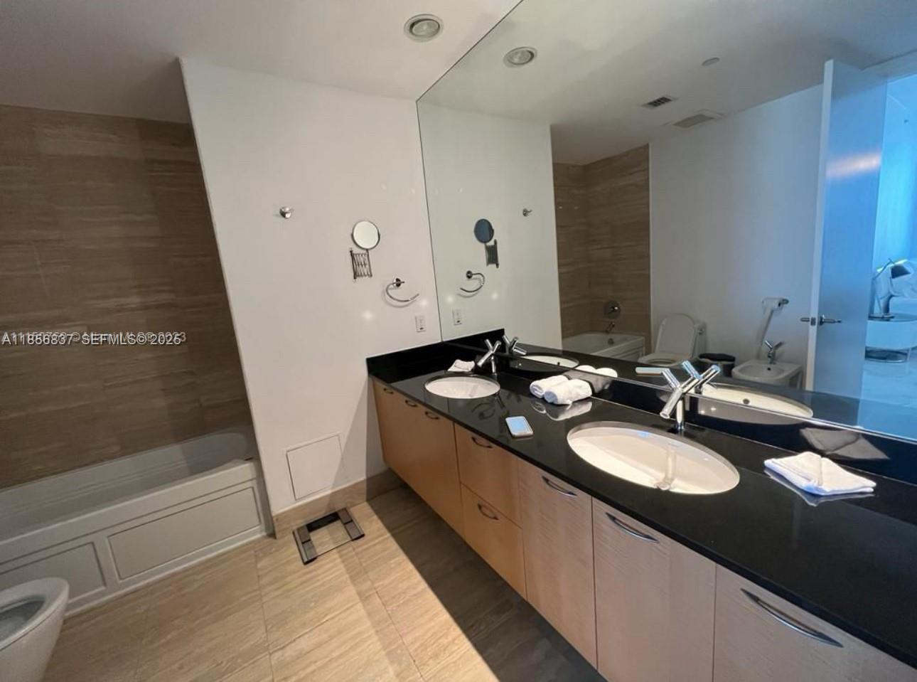 15811 Collins Ave #2805, Sunny Isles Beach FL 33160