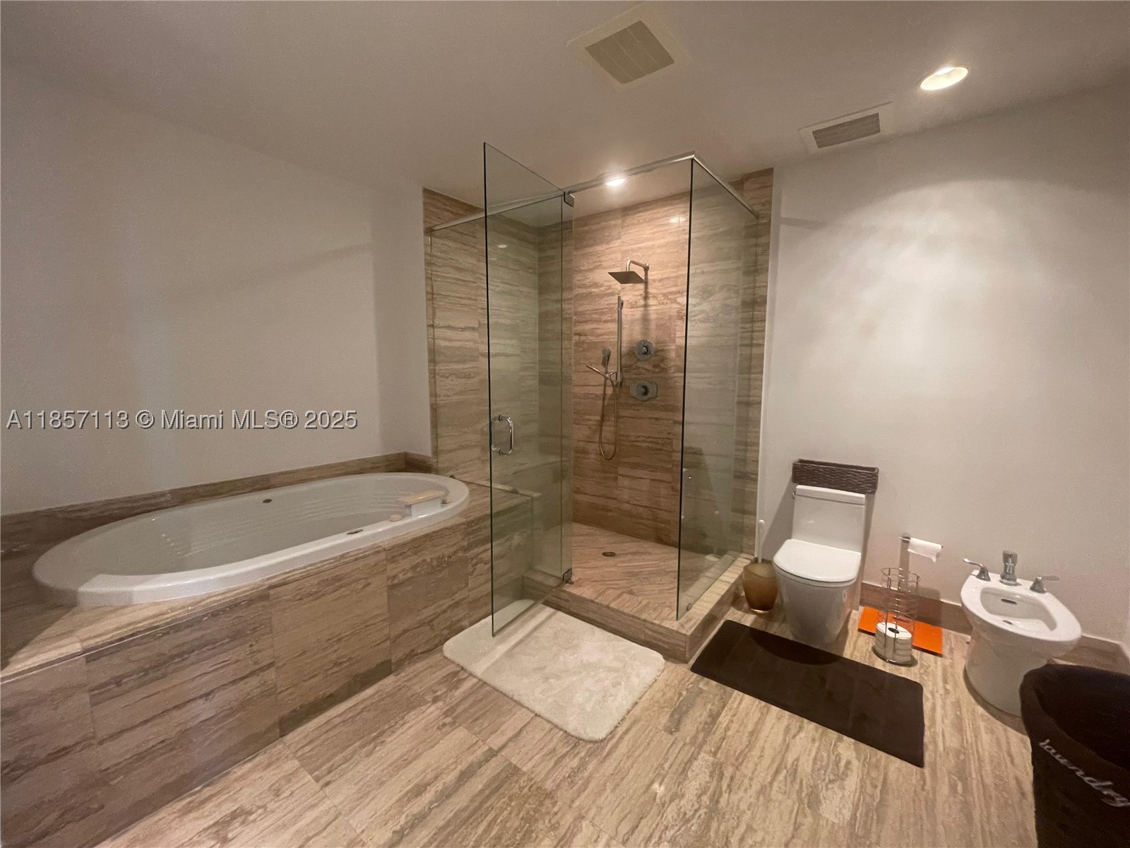 16001 Collins Ave #1402, Sunny Isles Beach FL 33160