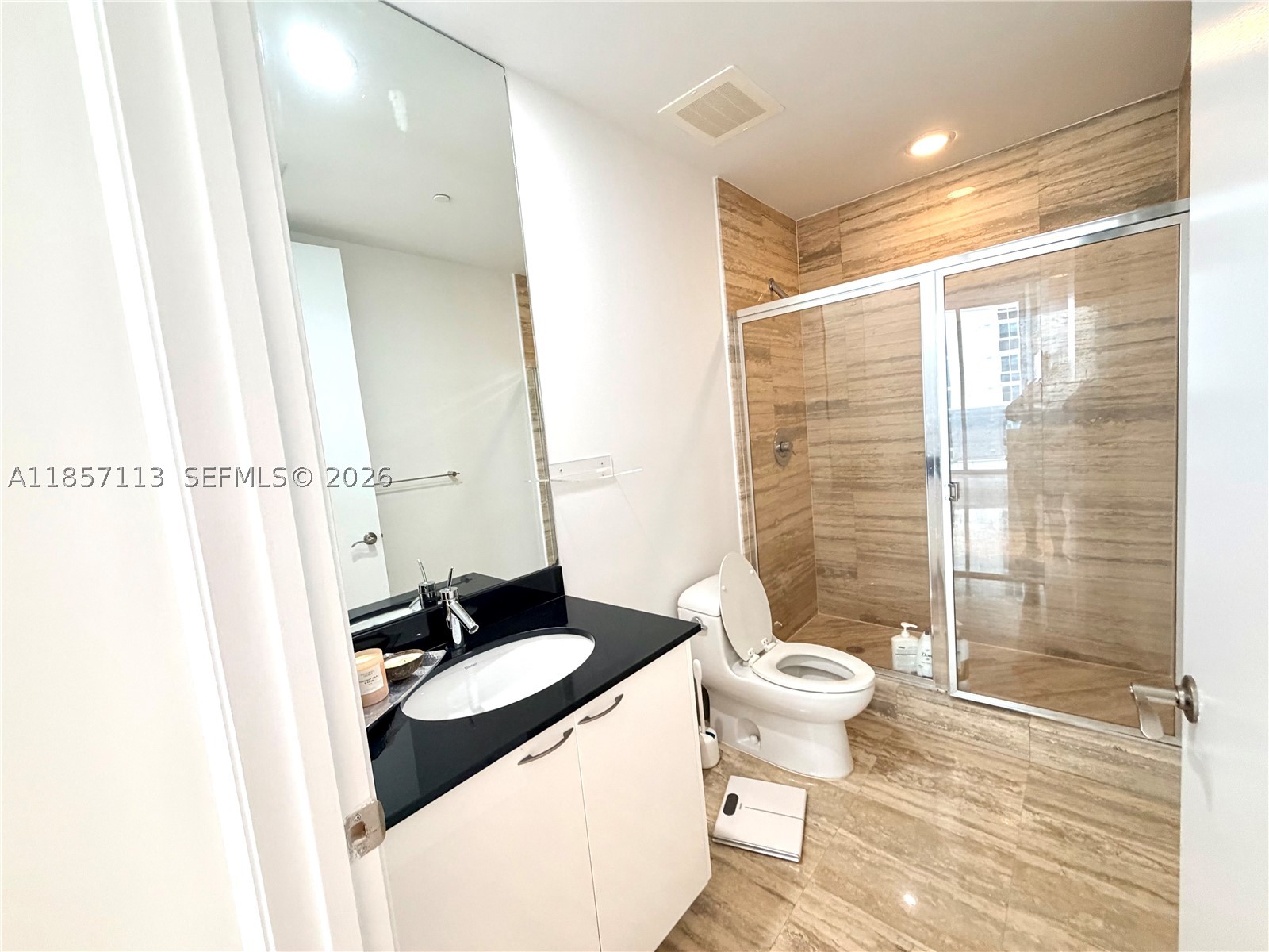 16001 Collins Ave #1402, Sunny Isles Beach FL 33160