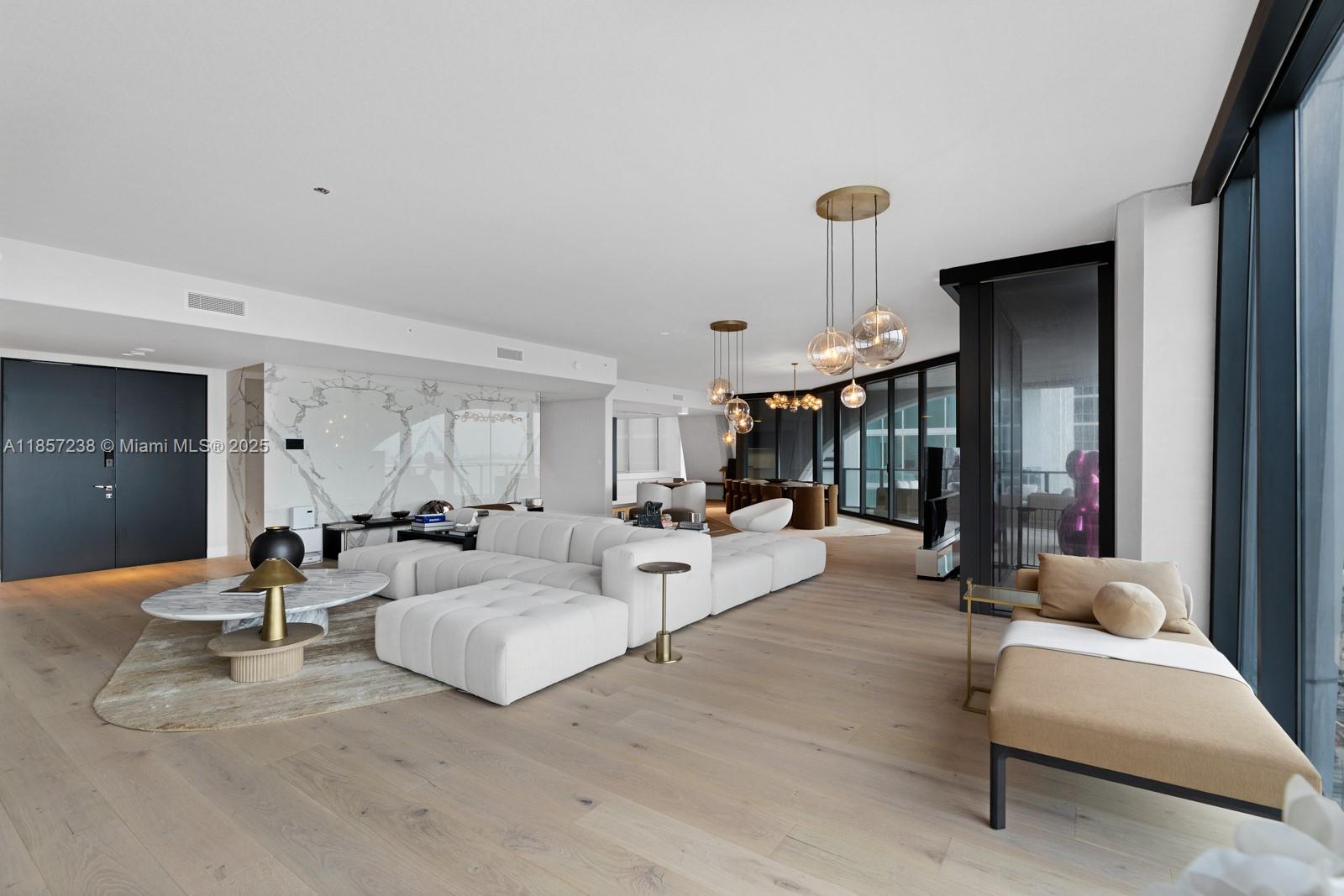 1000 Biscayne Blvd #2402, Miami FL 33132