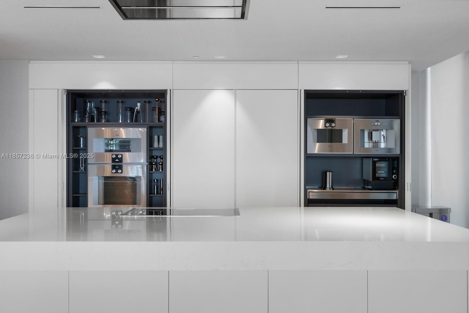 1000 Biscayne Blvd #2402, Miami FL 33132
