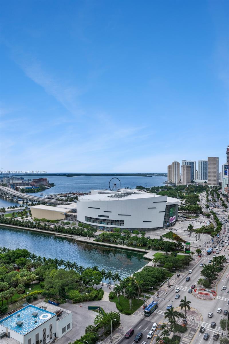 1000 Biscayne Blvd #2402, Miami FL 33132