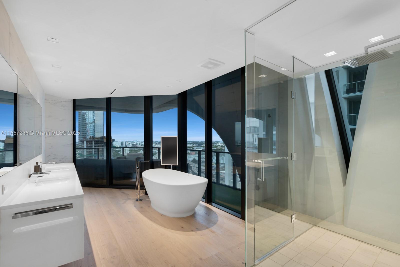 1000 Biscayne Blvd #2402, Miami FL 33132