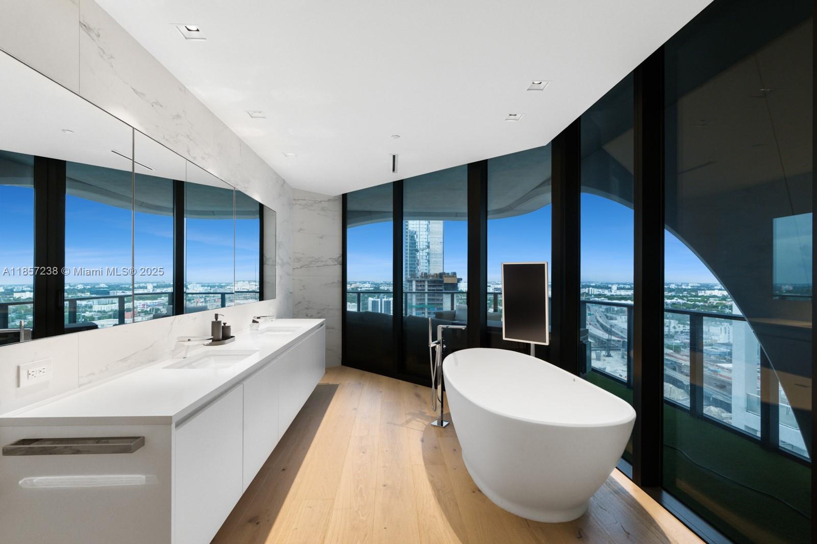 1000 Biscayne Blvd #2402, Miami FL 33132