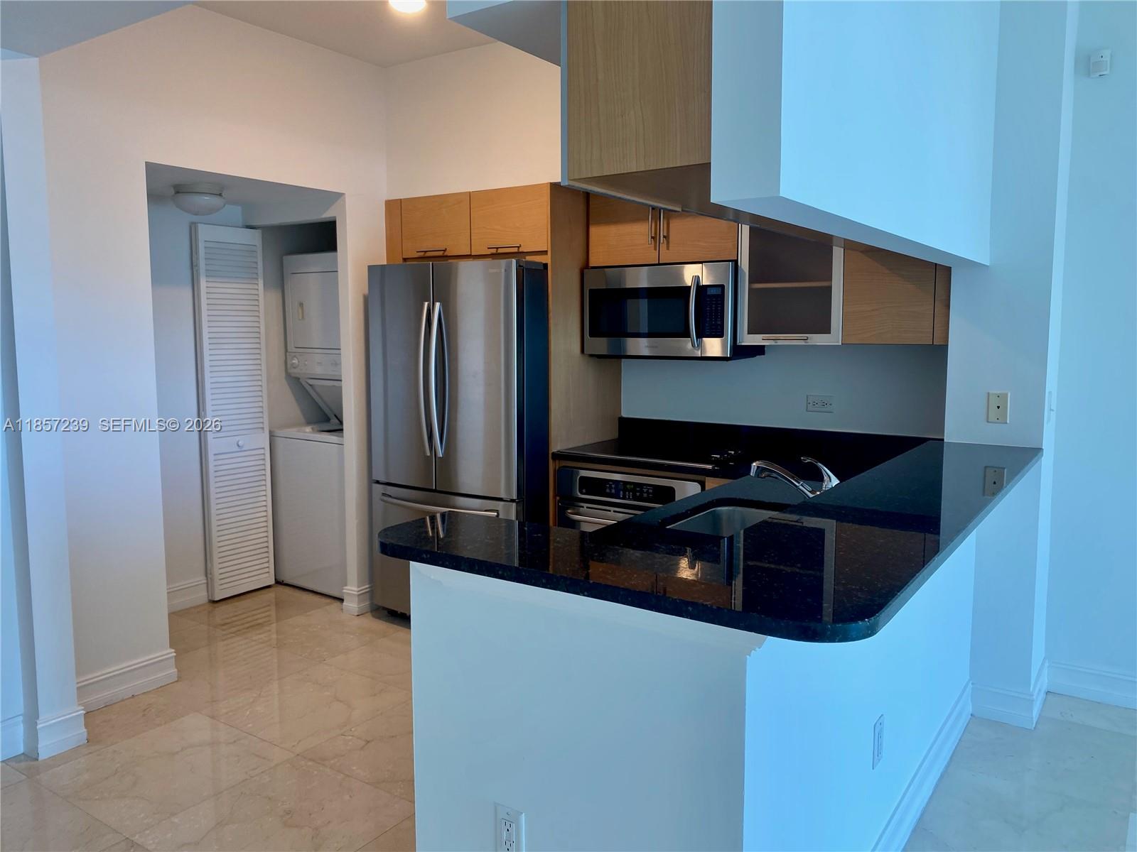 31 SE 5th St #3912, Miami FL 33131