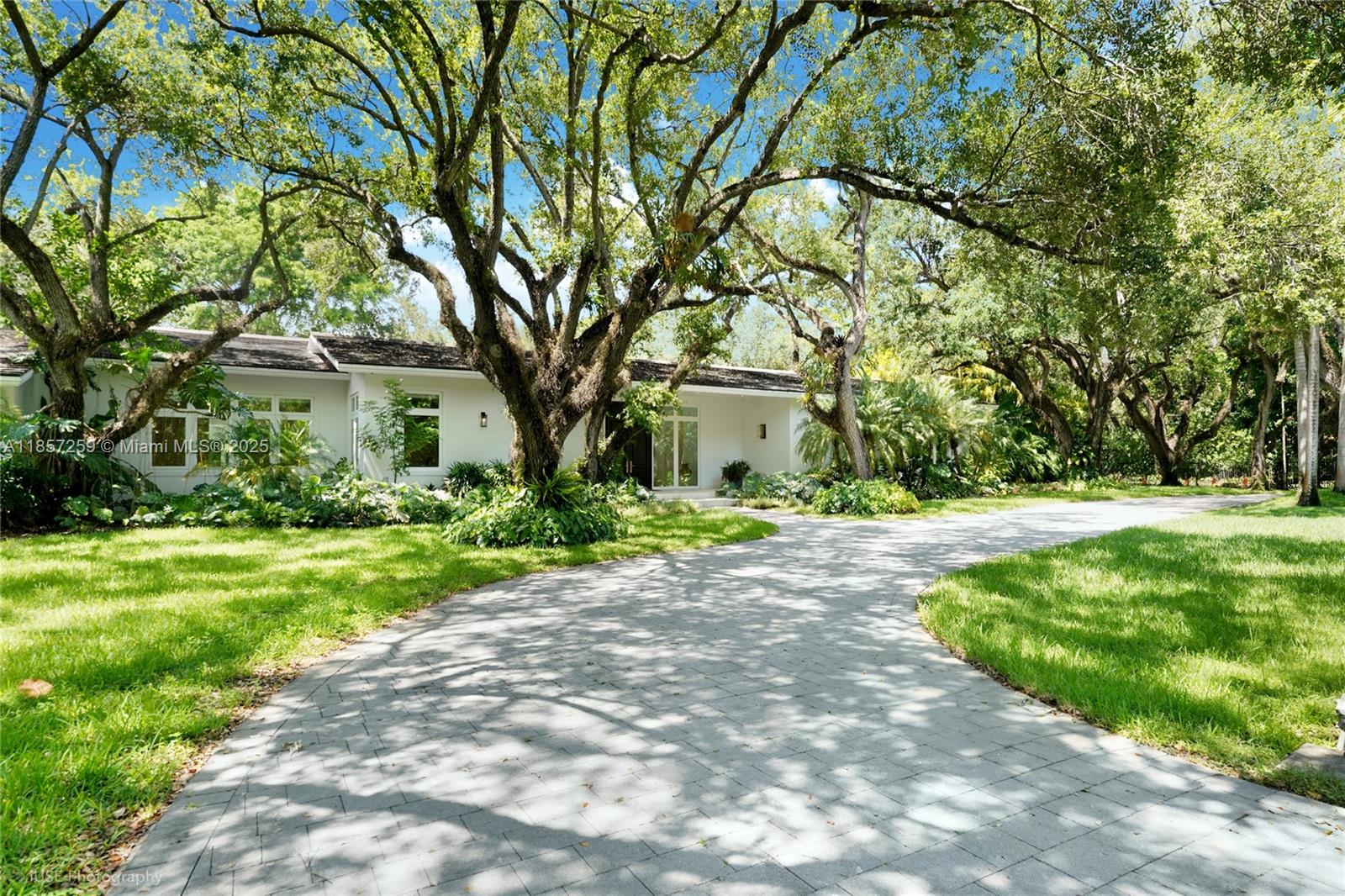 5501 Snapper Creek Rd, Coral Gables FL 33156