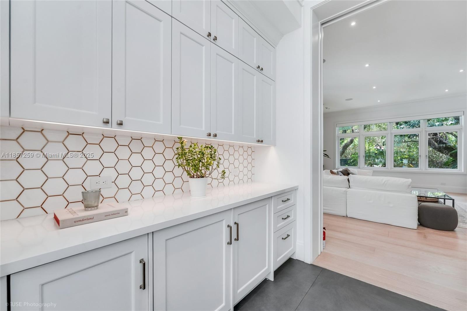 5501 Snapper Creek Rd, Coral Gables FL 33156