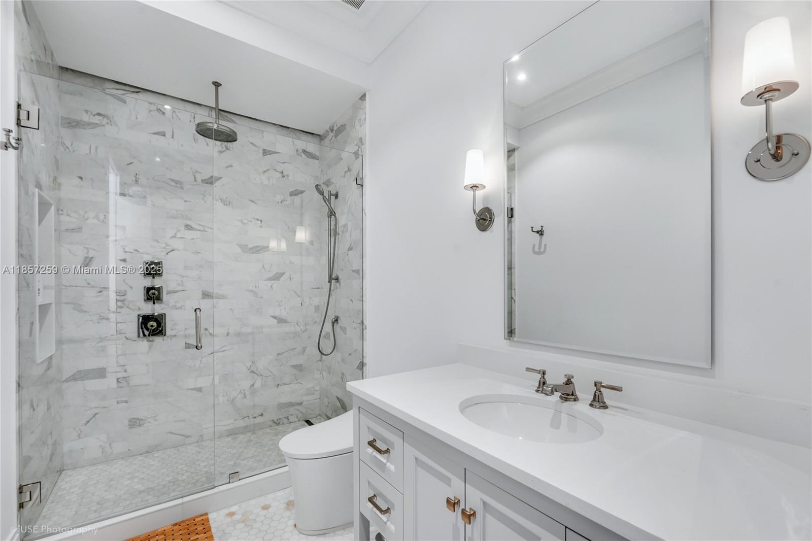 5501 Snapper Creek Rd, Coral Gables FL 33156