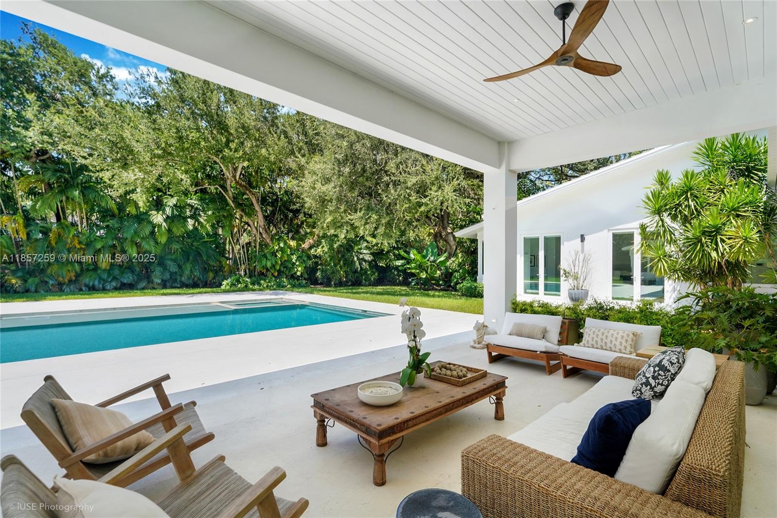 5501 Snapper Creek Rd, Coral Gables FL 33156