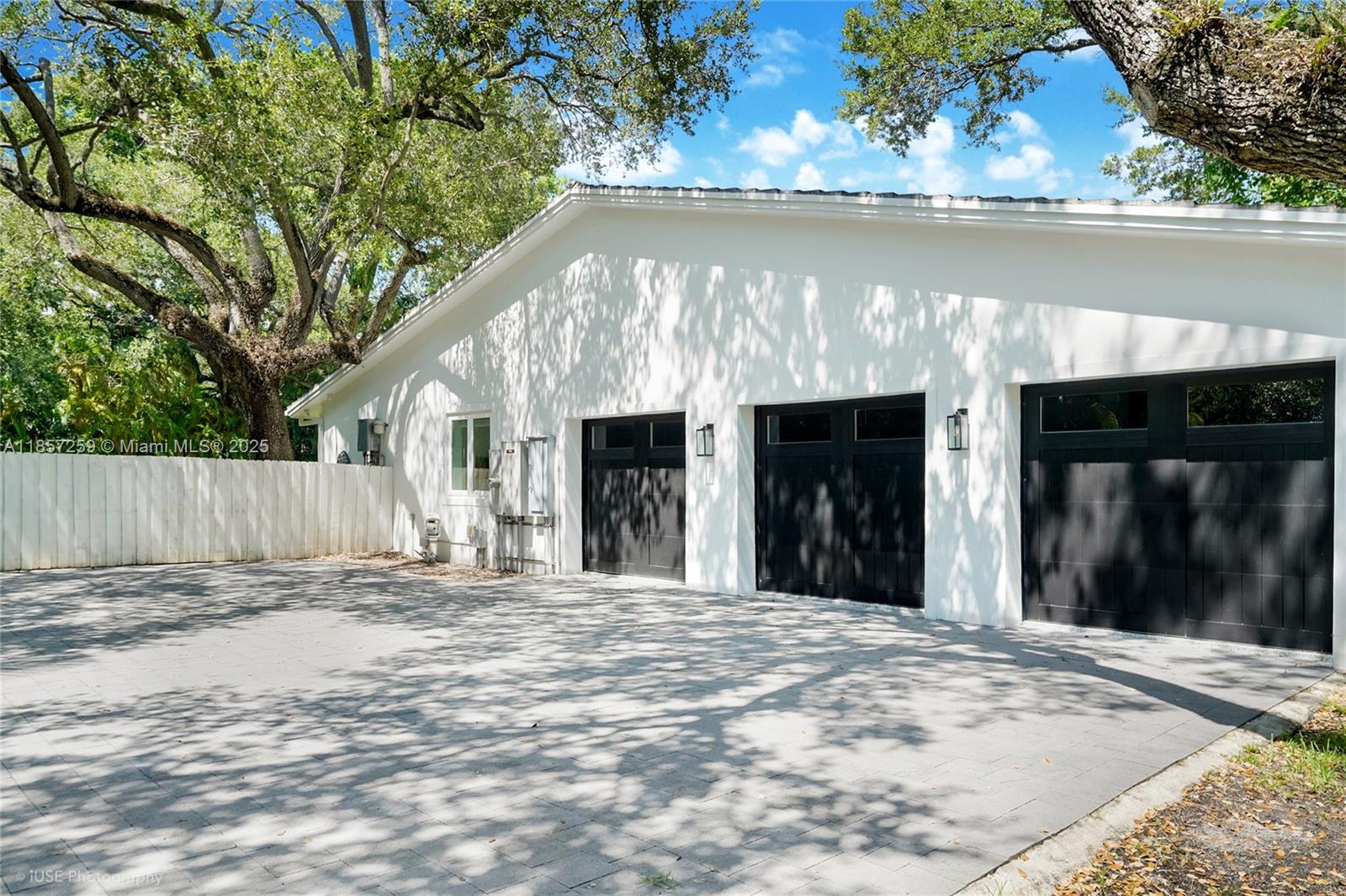 5501 Snapper Creek Rd, Coral Gables FL 33156