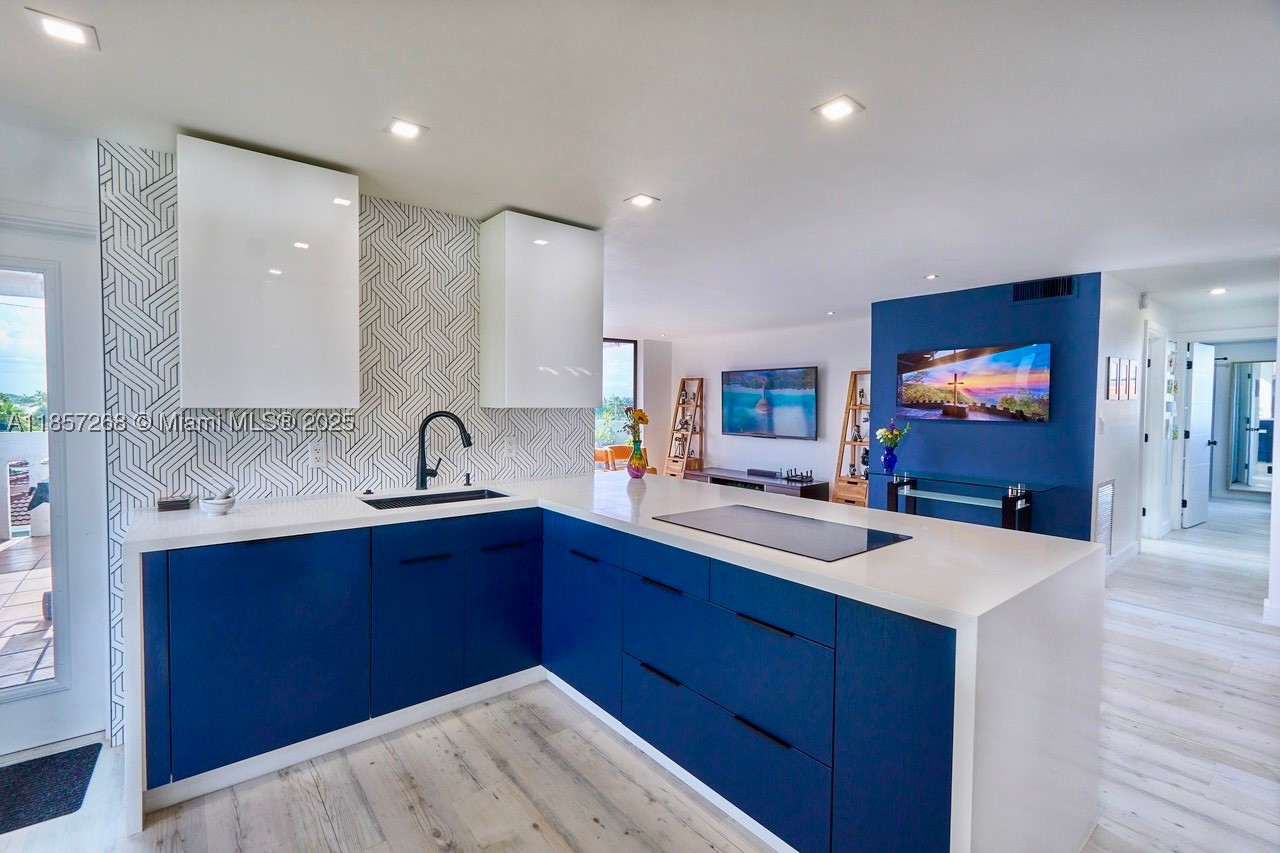 3545 NE 166th St #510, North Miami Beach FL 33160