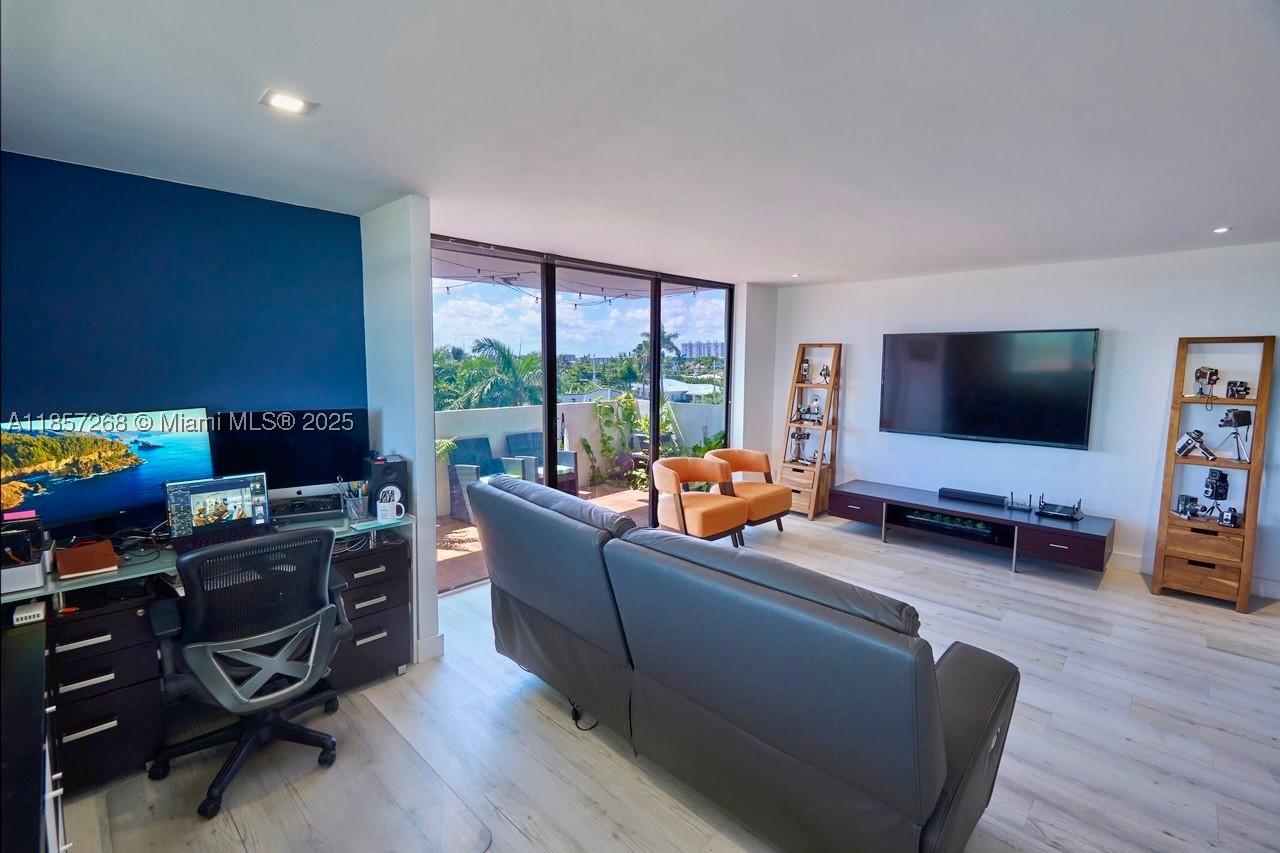 3545 NE 166th St #510, North Miami Beach FL 33160