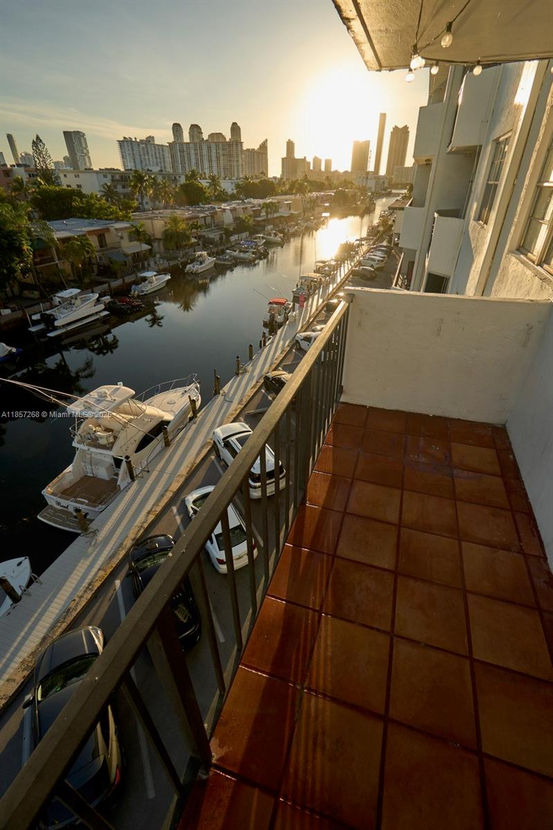 3545 NE 166th St #510, North Miami Beach FL 33160