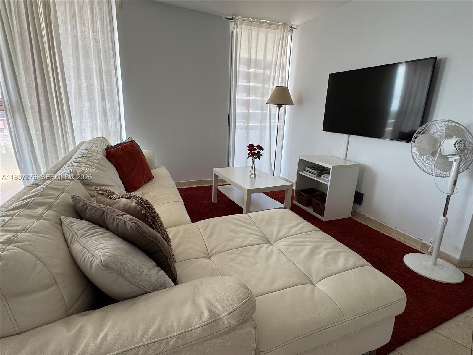 5161 Collins Ave #1104, Miami Beach FL 33140