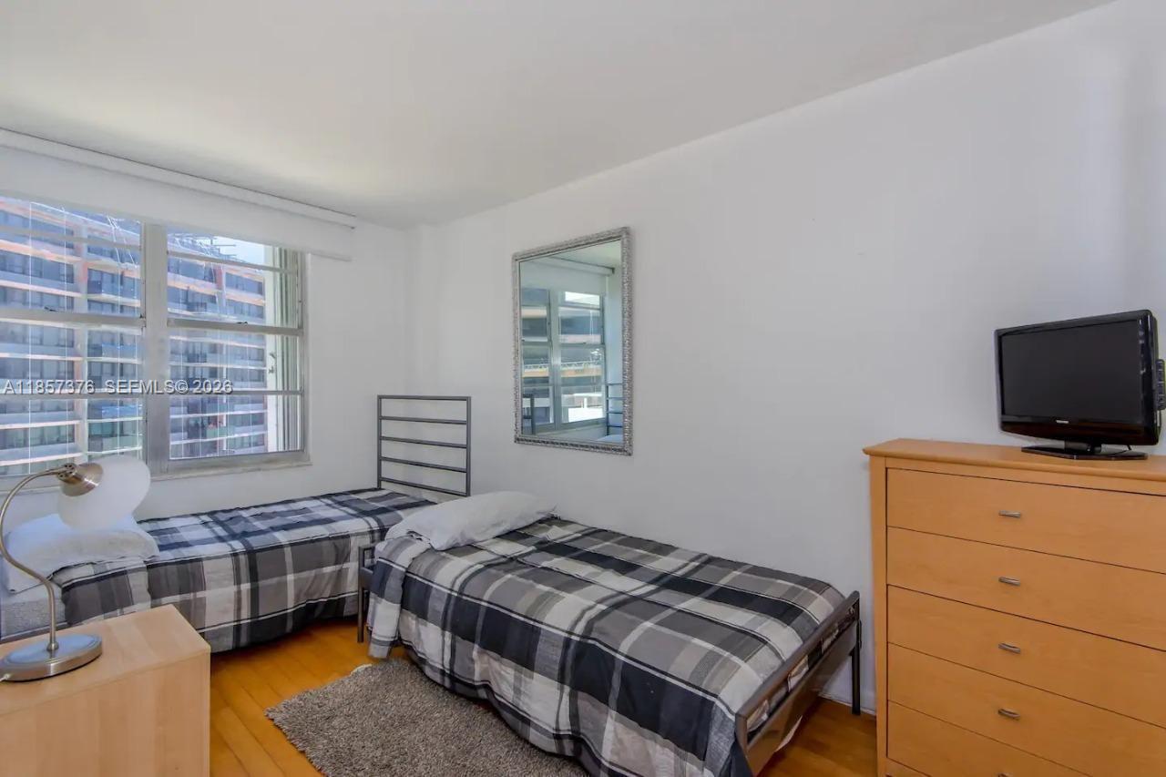 5161 Collins Ave #1104, Miami Beach FL 33140