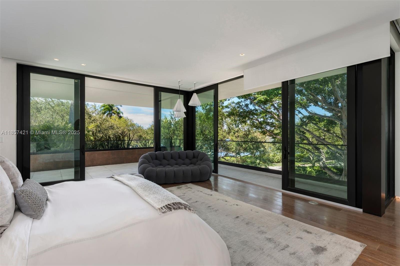 540 Leucadendra Dr, Coral Gables FL 33156