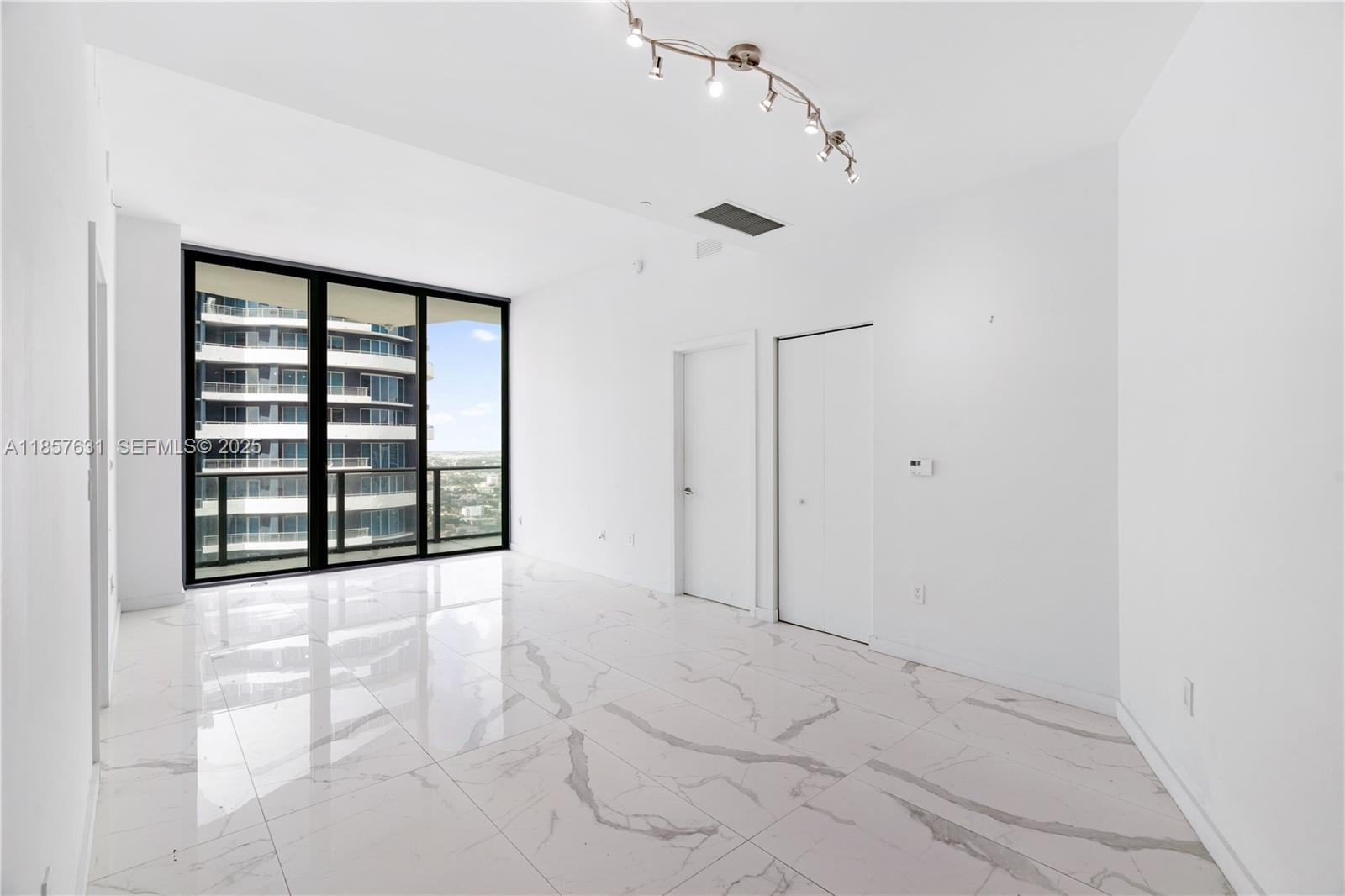 1300 S Miami Ave #PH4909, Miami FL 33130