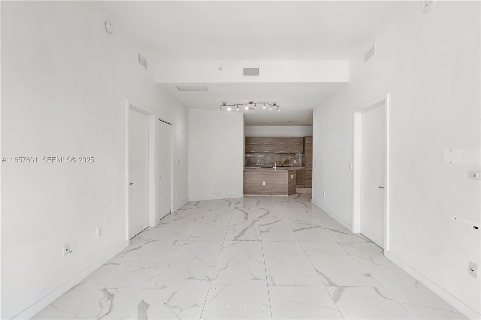 1300 S Miami Ave #PH4909, Miami FL 33130