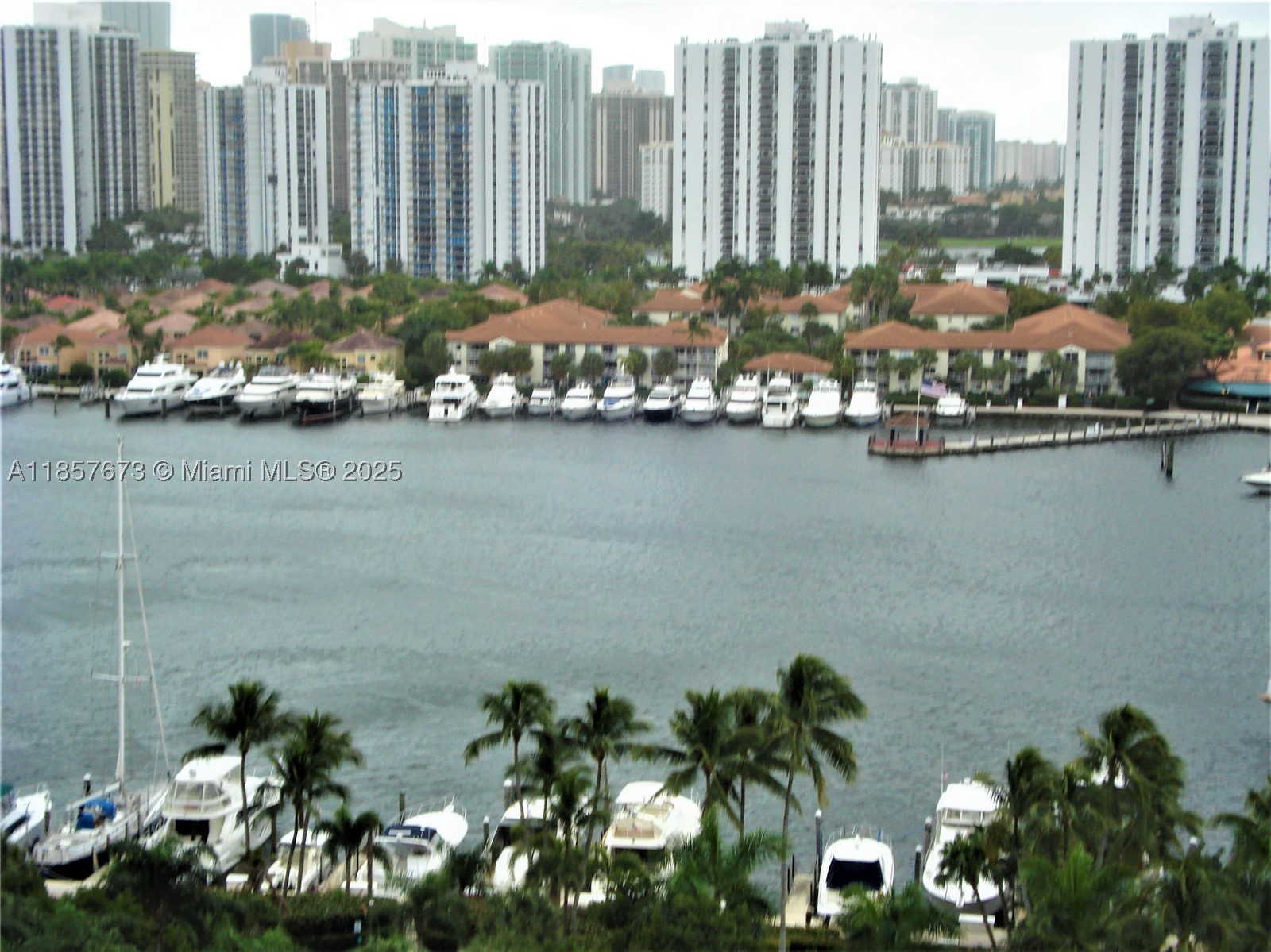3600 YACHT CLUB DR #1503, Aventura FL 33180
