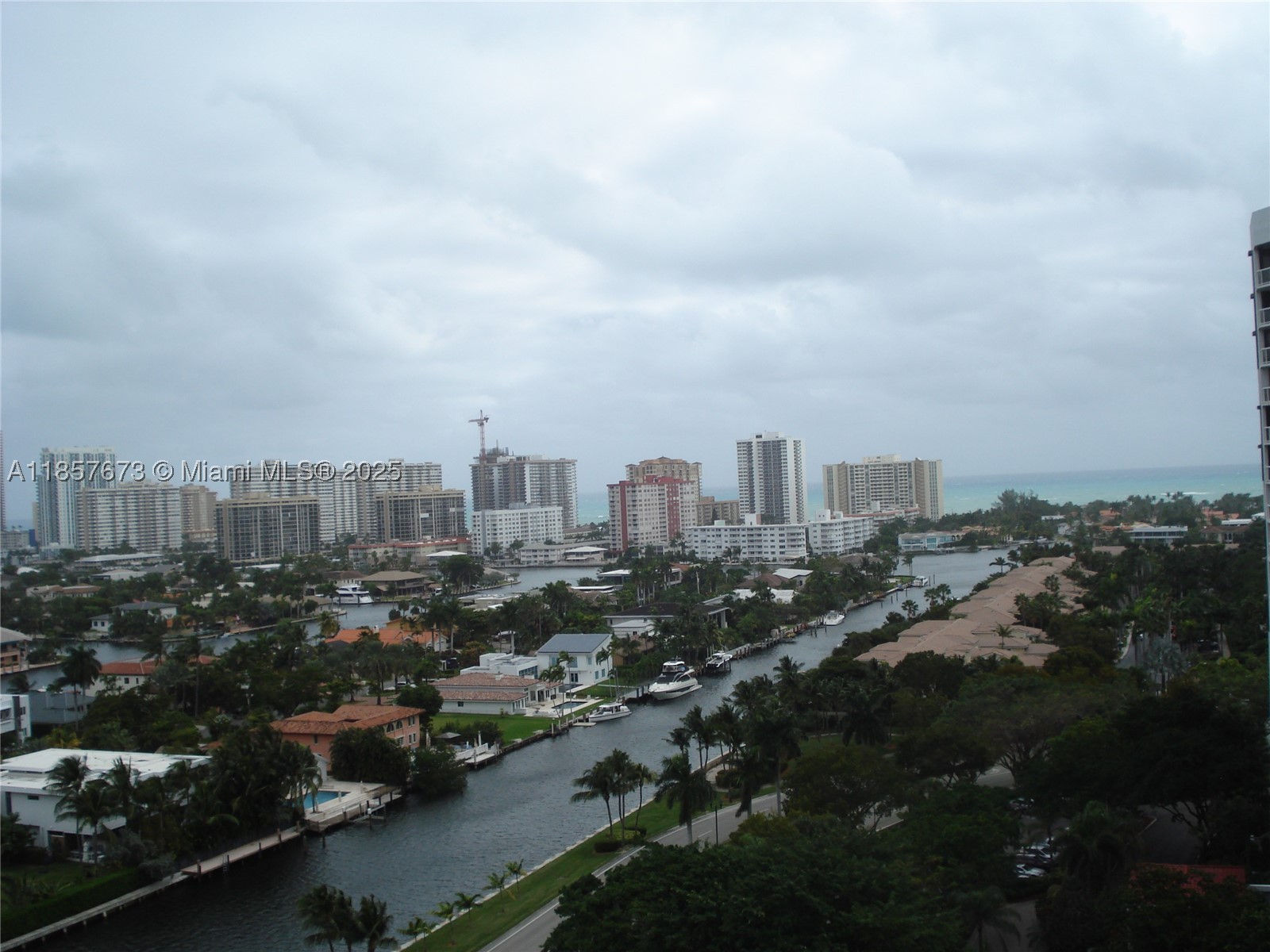 3600 YACHT CLUB DR #1503, Aventura FL 33180