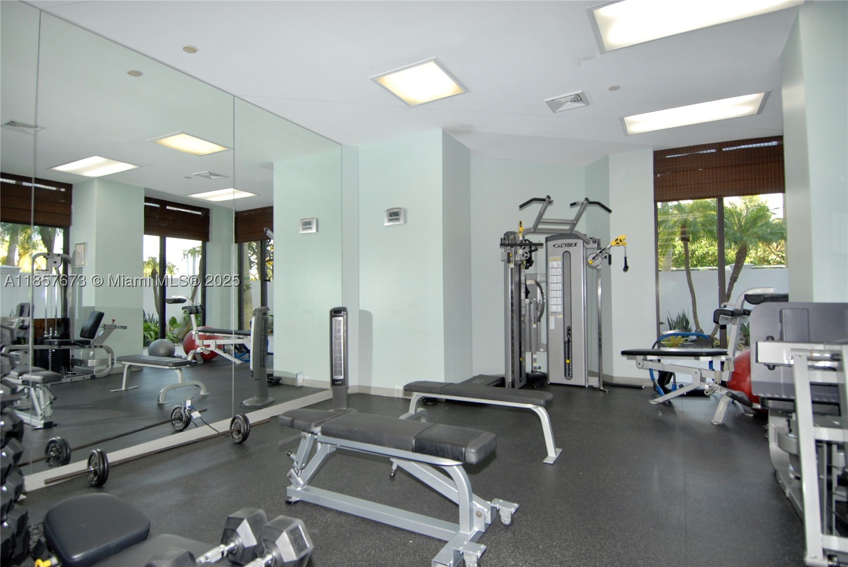 3600 YACHT CLUB DR #1503, Aventura FL 33180