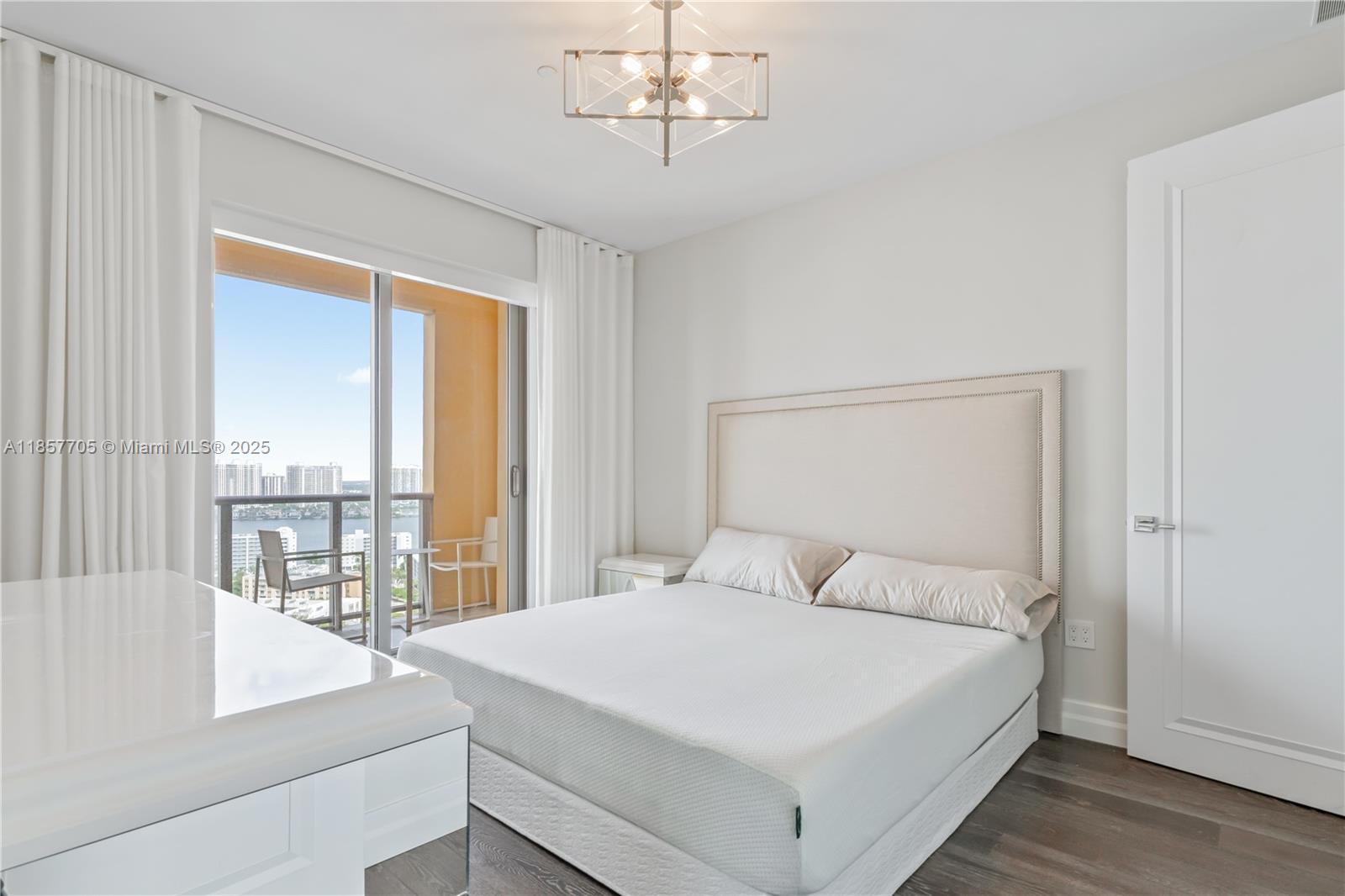 17749 Collins Ave #1901, Sunny Isles Beach FL 33160
