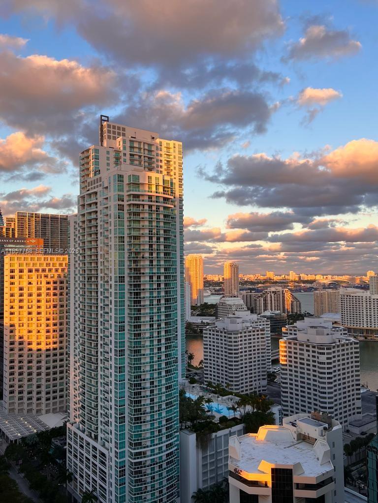 1060 Brickell Ave #3117, Miami FL 33131
