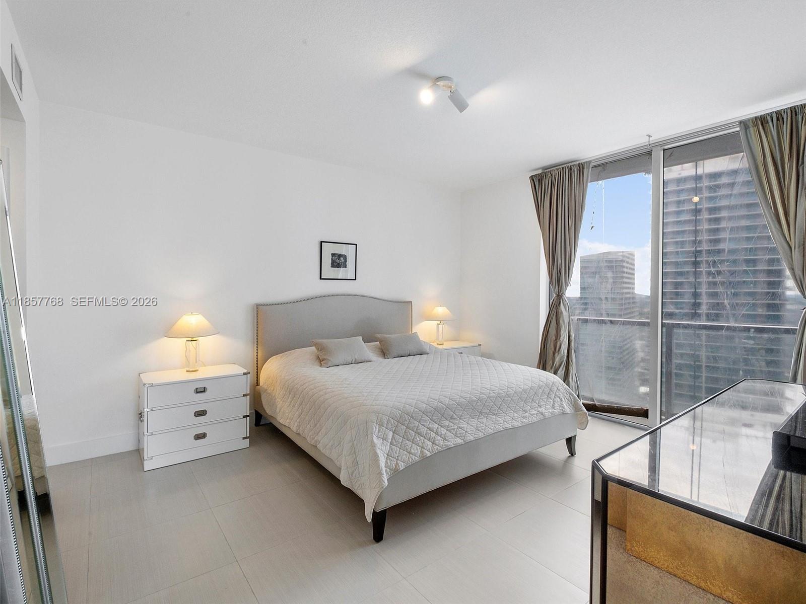 1060 Brickell Ave #3117, Miami FL 33131
