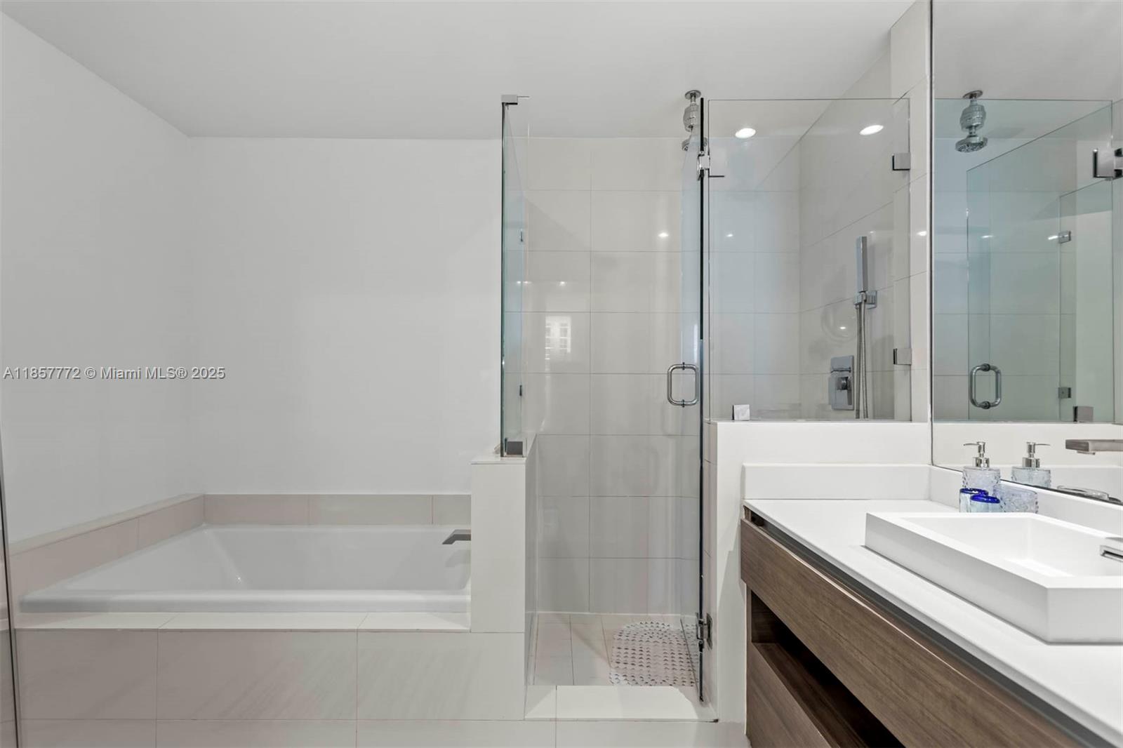 1100 S Miami Ave #2611, Miami FL 33130