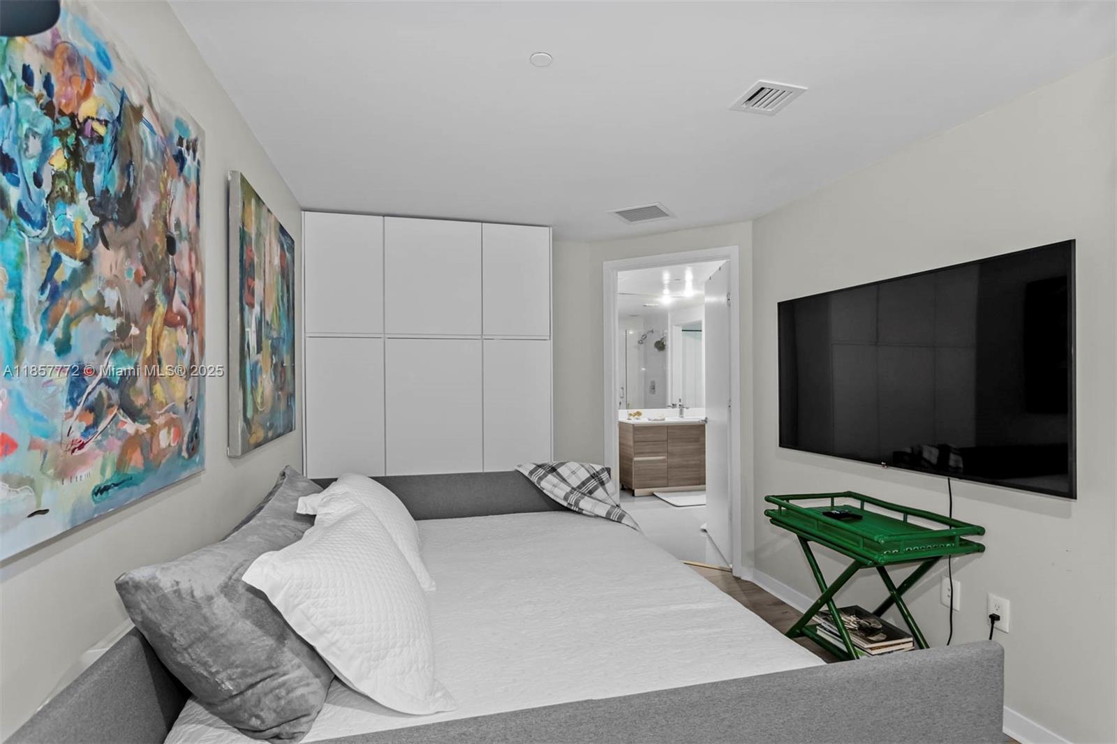1100 S Miami Ave #2611, Miami FL 33130