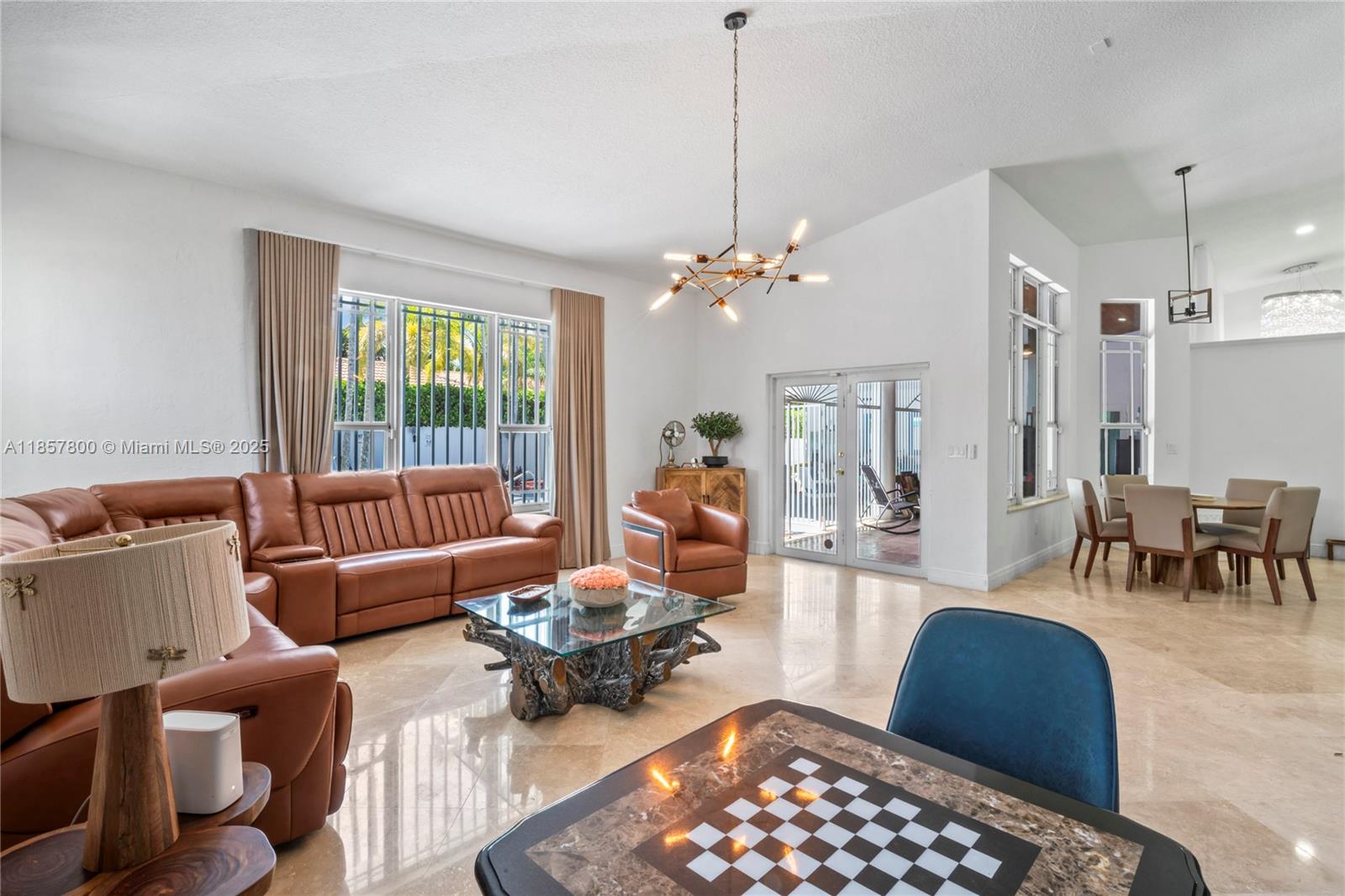 5750 SW 67th Ave, Miami FL 33143