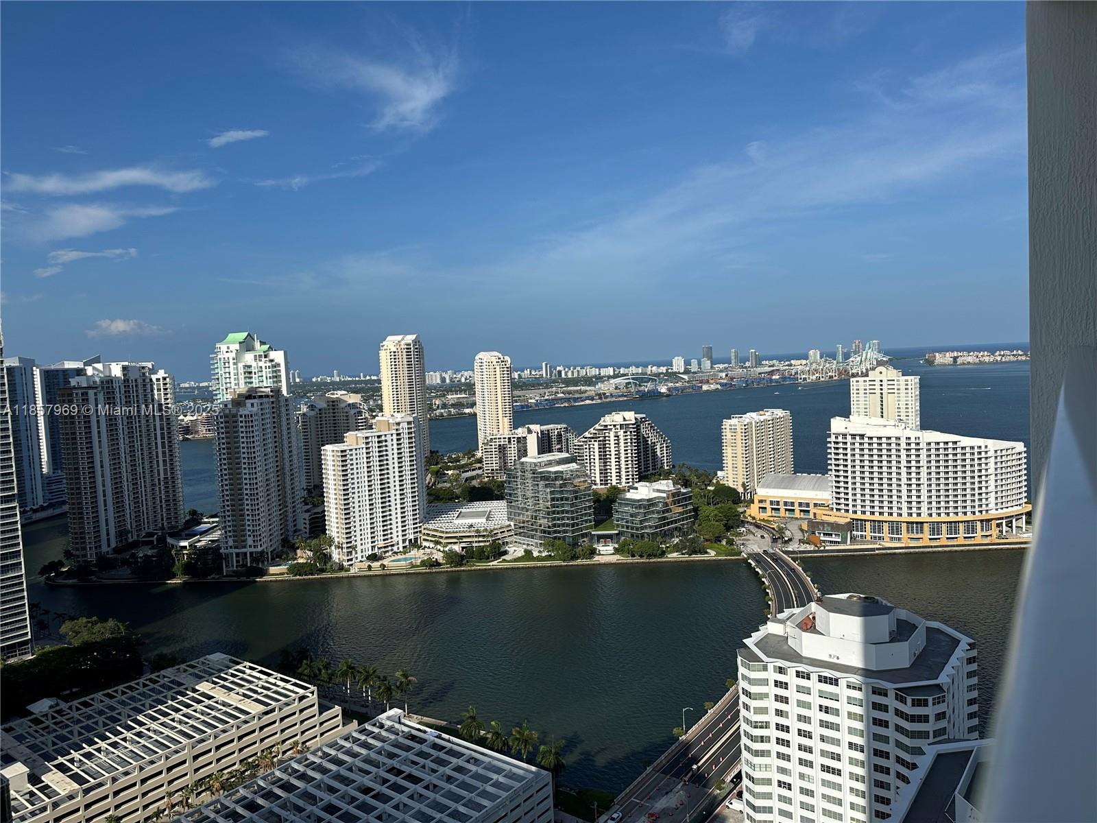 950 BRICKELL BAY DR #3804, Miami FL 33131
