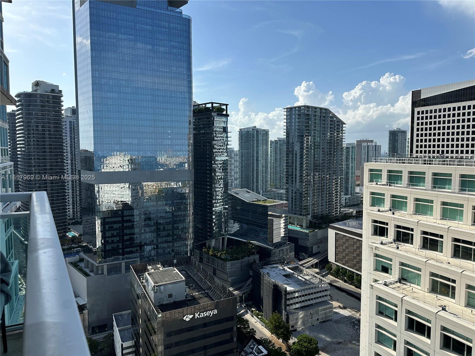 950 BRICKELL BAY DR #3804, Miami FL 33131