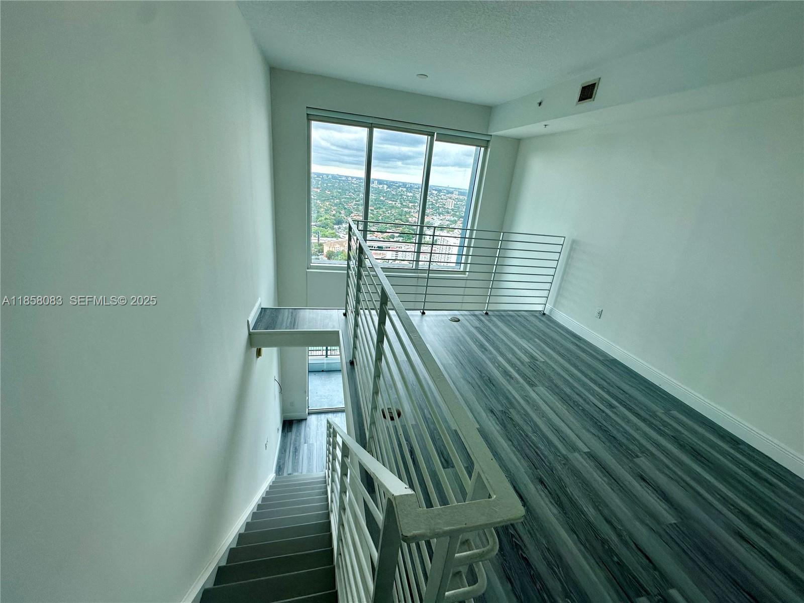 60 SW 13th St #3207, Miami FL 33130