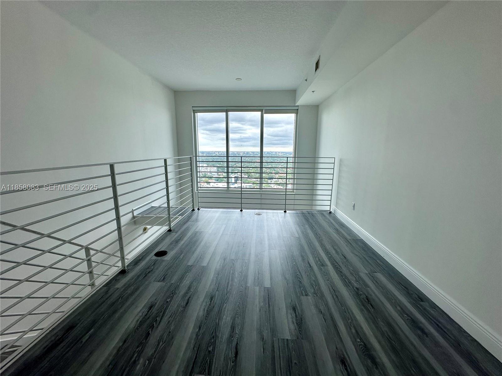 60 SW 13th St #3207, Miami FL 33130