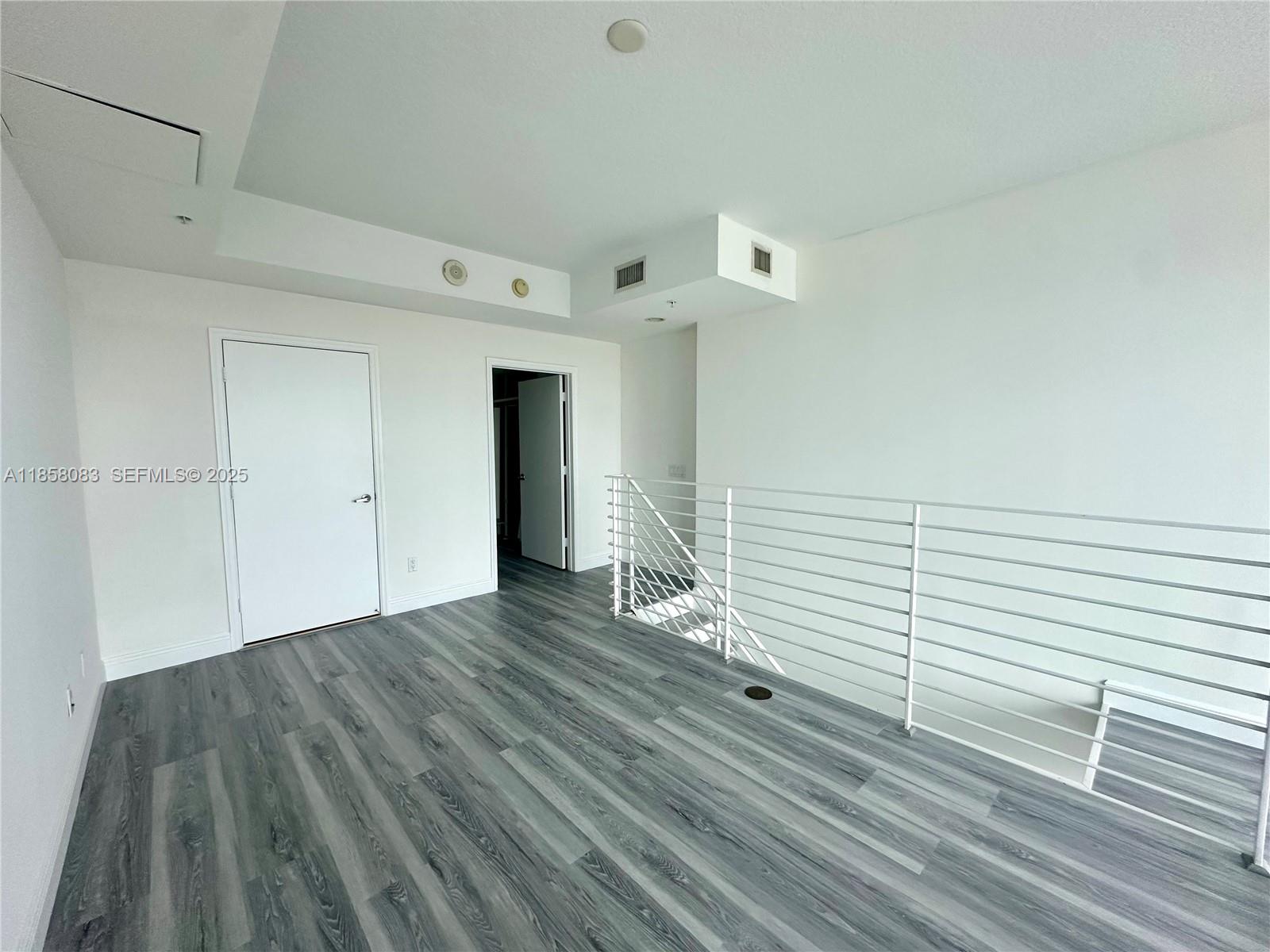 60 SW 13th St #3207, Miami FL 33130