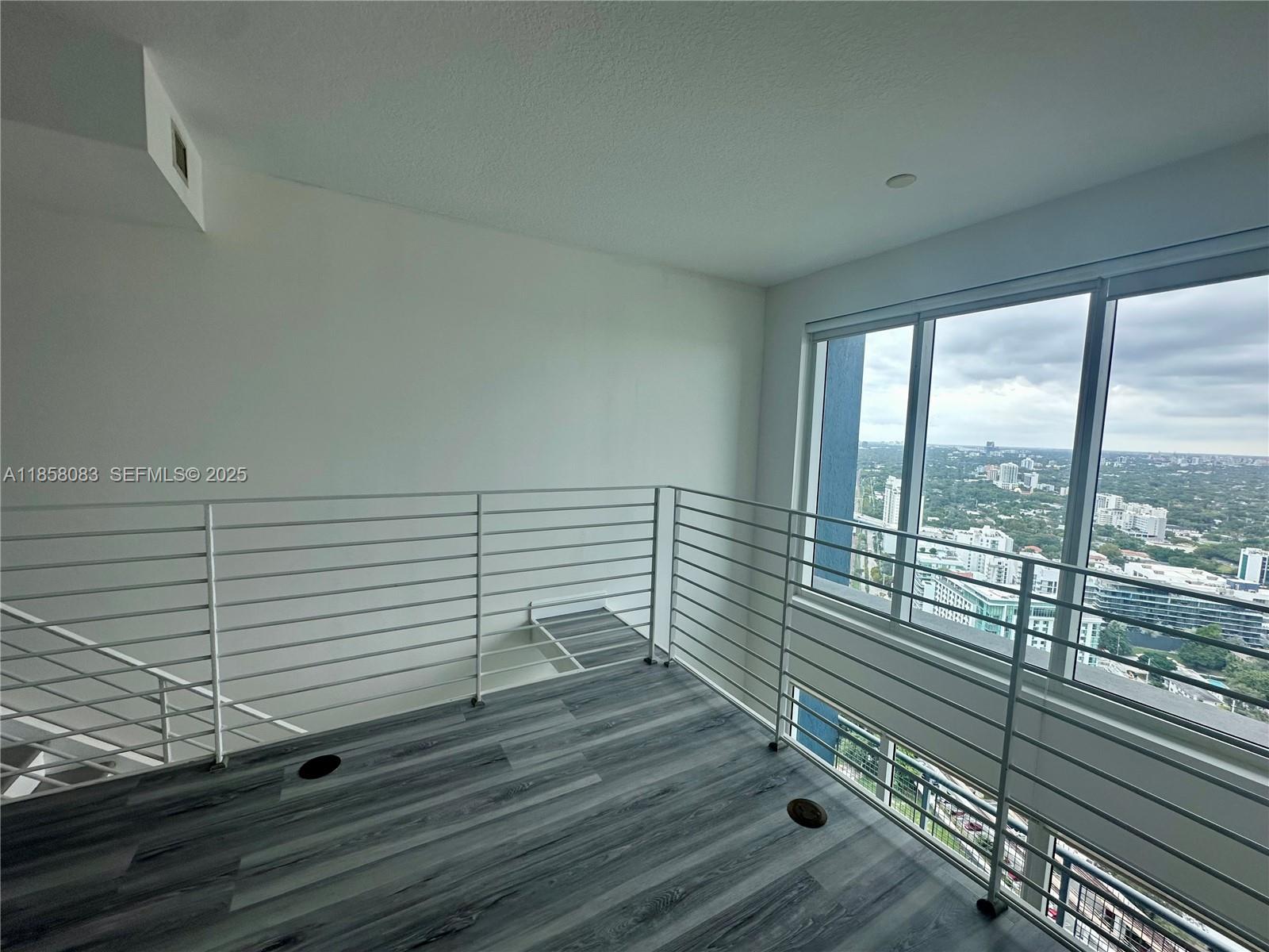60 SW 13th St #3207, Miami FL 33130