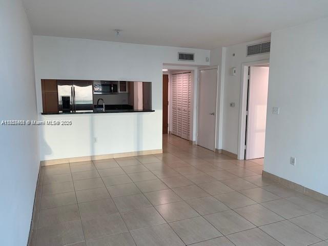 31 SE 5th St #2603, Miami FL 33131